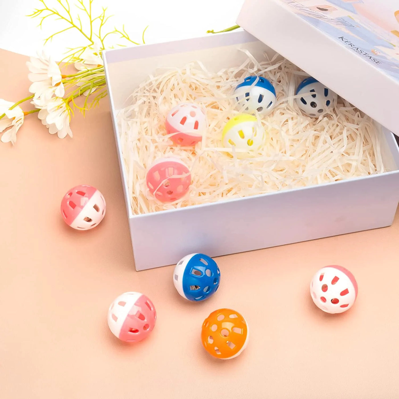 10 Pieces Pet Cat Kitten Play Balls with Jingle Bell Pounce Rattle Toy Random Color