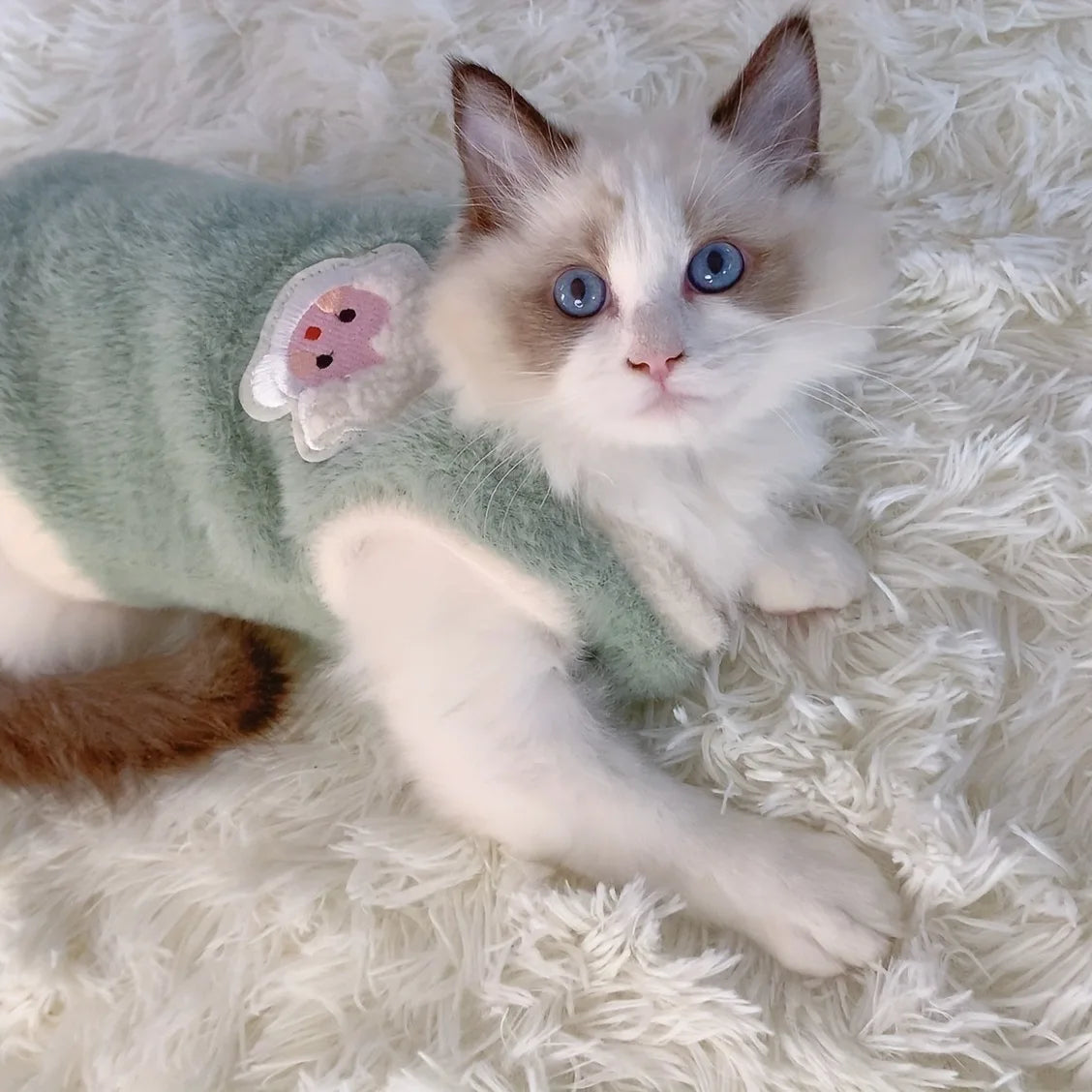 Cats Clothes Plush Garment for Cats Warm Apparels Winter Products Clothing Dog´s Sweater Vests Cooling Pet Kittens Kitten Stuff