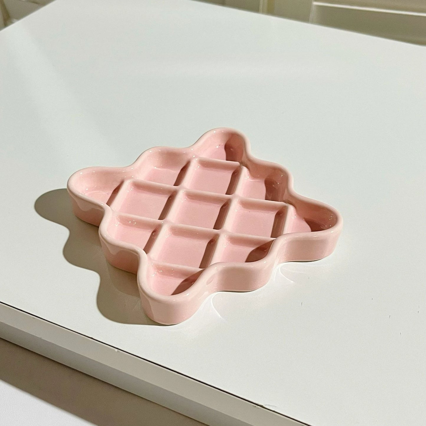 Pet Slow Food Bowl, Healthy Diet,Irregular Ceramic Anti Choking Puppy Bowl,Pet Canned Licking Plate,Dopamine Color Pet Supplies