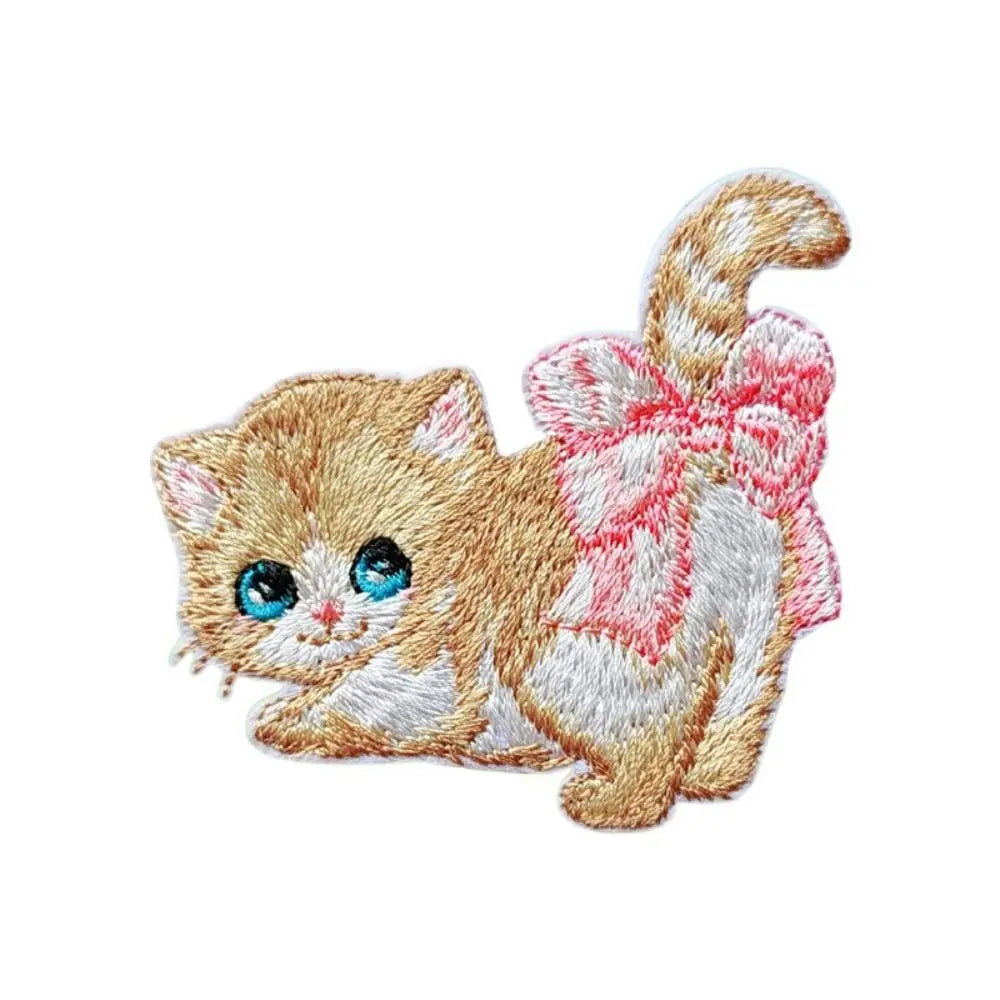 Apparel Self-adhesive Cartoon Cat Embroidered Patch DIY Cute Clothing Patch Clothes Stickers Clothes Appliques Sewing