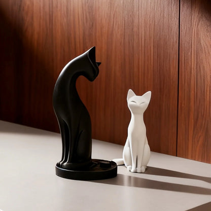 Black and white cat sculpture home decoration items are suitable for living rooms, computer desks, offices, etc