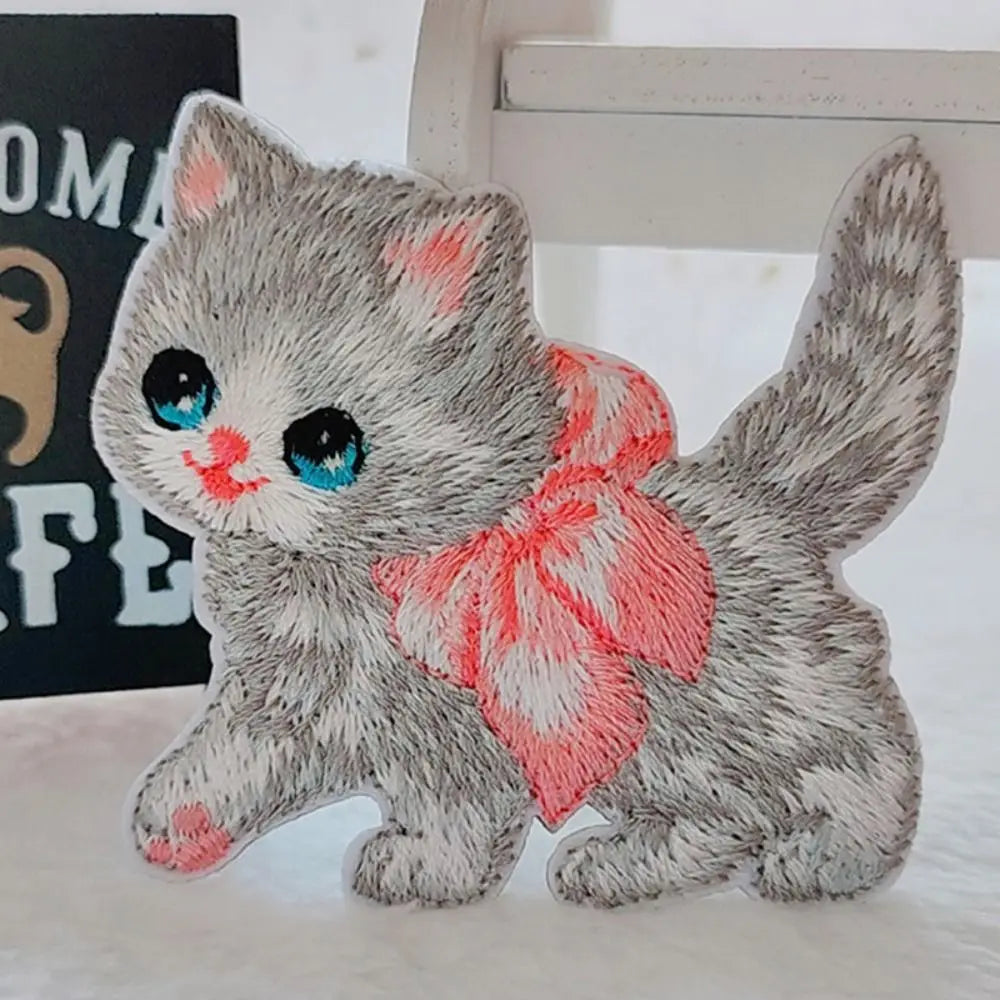 Apparel Self-adhesive Cartoon Cat Embroidered Patch DIY Cute Clothing Patch Clothes Stickers Clothes Appliques Sewing