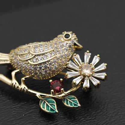Cute Bird Elegant Standing Branch Flower Brooch Creative Versatile Love Bird Evening Dress Corsage Brooch Accessories Gift